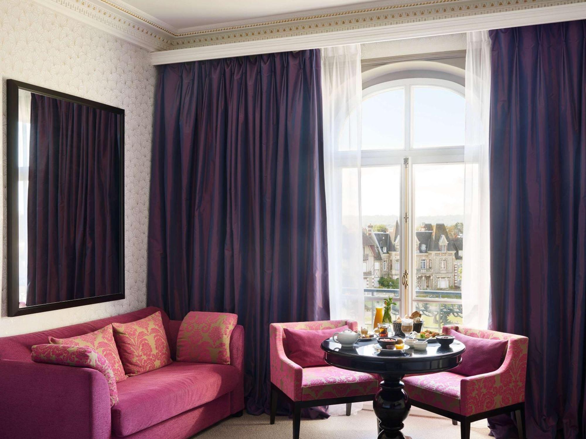 Le Grand Hotel De Cabourg - Mgallery Collection Eksteriør billede
