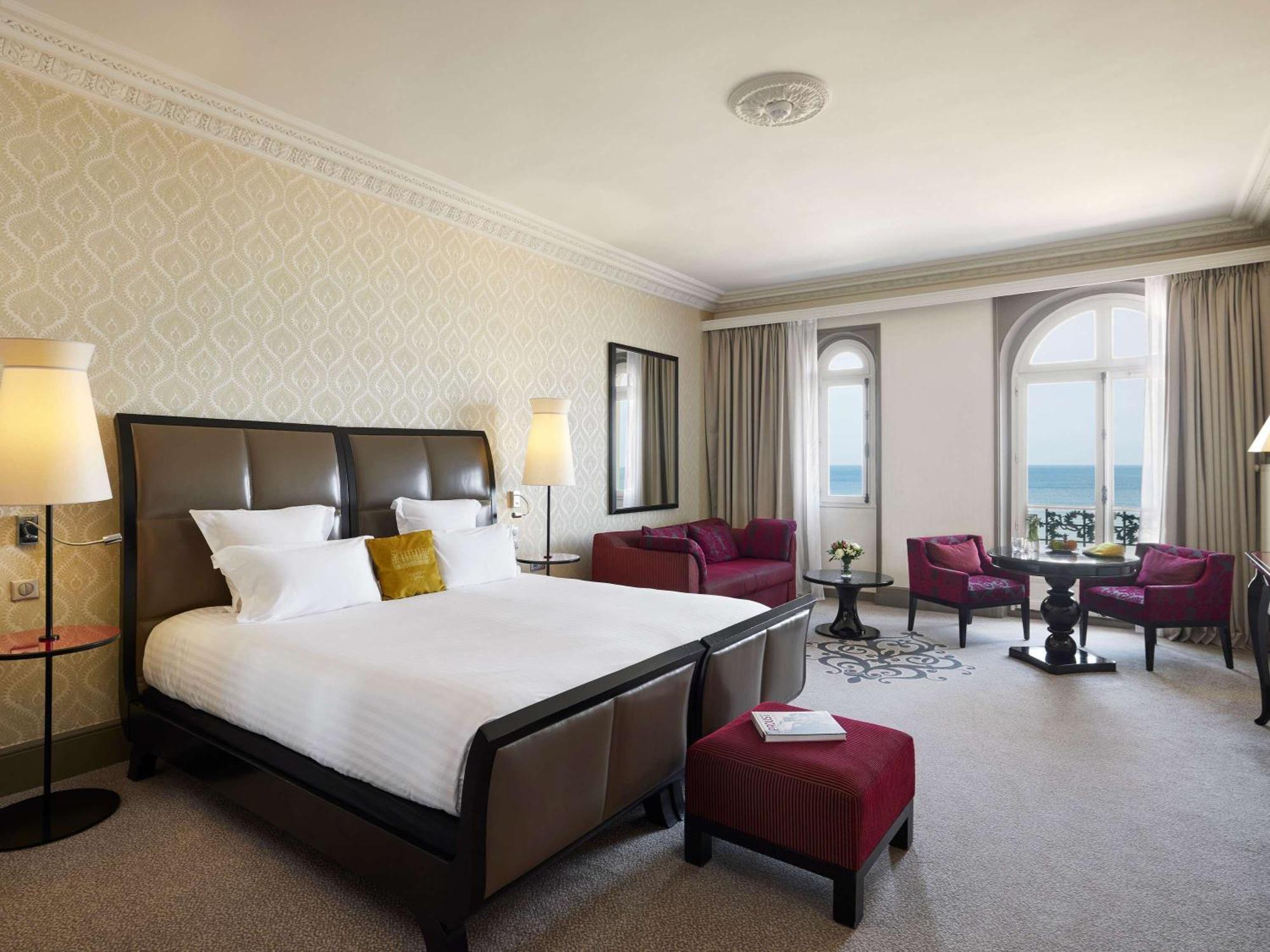 Le Grand Hotel De Cabourg - Mgallery Collection Eksteriør billede