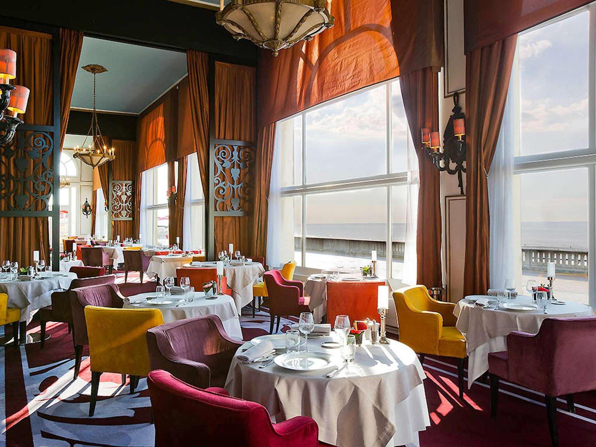 Le Grand Hotel De Cabourg - Mgallery Collection Eksteriør billede
