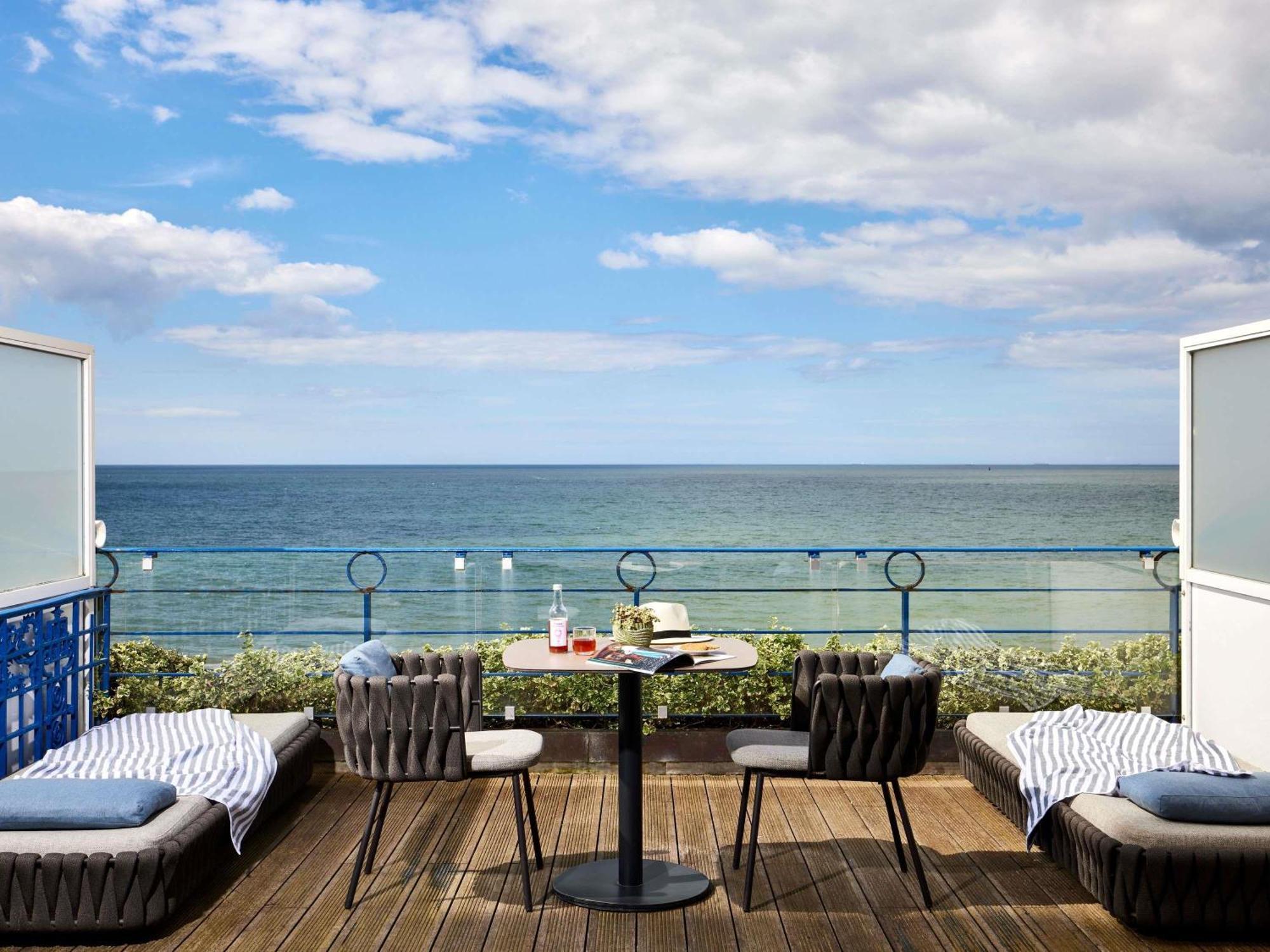 Le Grand Hotel De Cabourg - Mgallery Hotel Collection Eksteriør billede